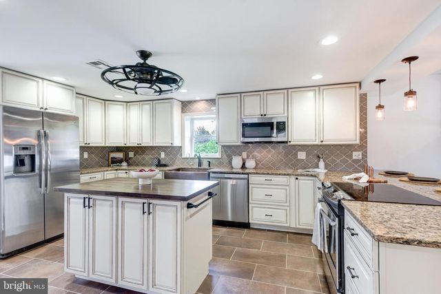 3046 SYKESVILLE RD, Westminster, MD 21157