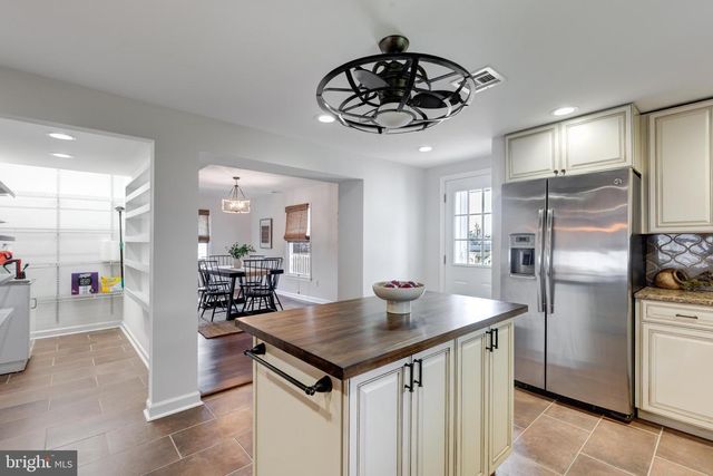 3046 SYKESVILLE RD, Westminster, MD 21157