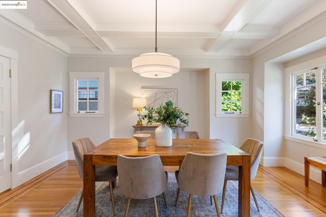 2964 Magnolia St, Berkeley, CA 94705