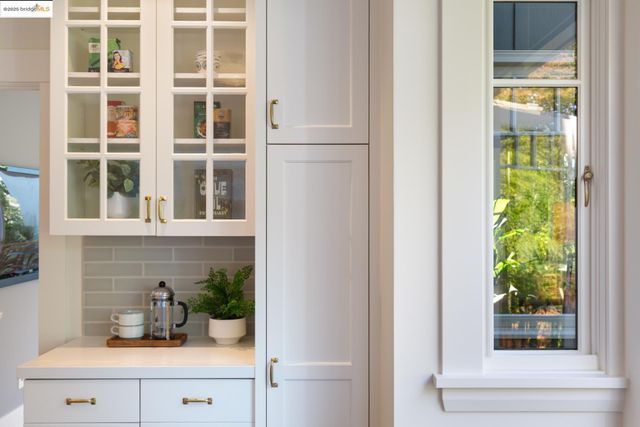 2964 Magnolia St, Berkeley, CA 94705