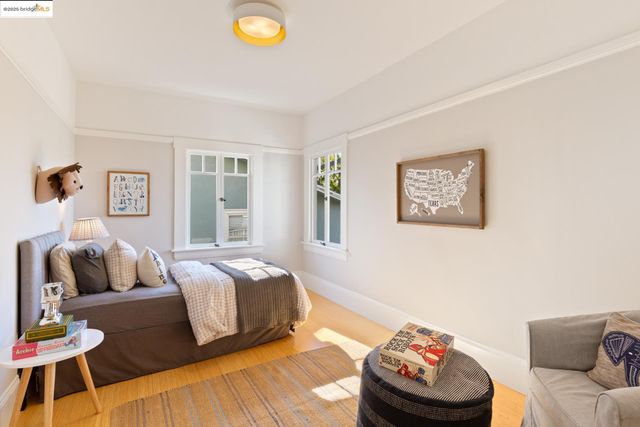 2964 Magnolia St, Berkeley, CA 94705