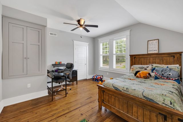 601 N Main St, Mount Pleasant, TN 38474