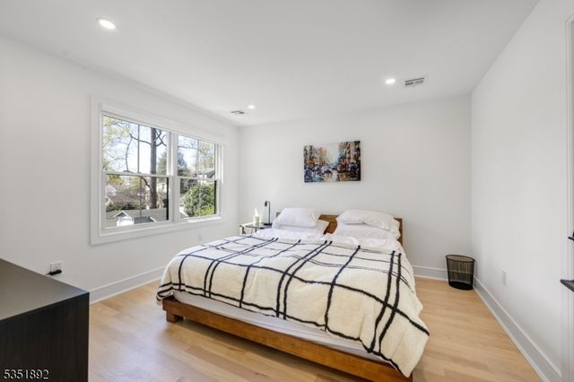 660 Ridgewood Ave, Montclair Twp., NJ 07043
