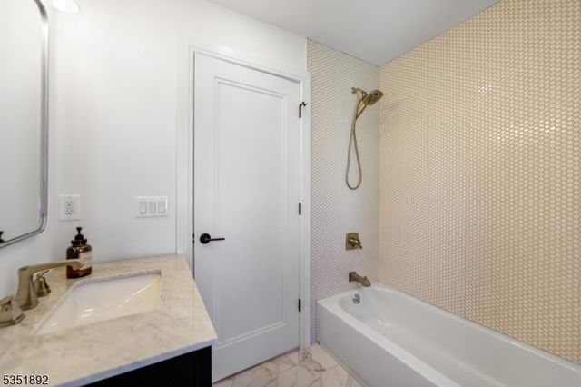 660 Ridgewood Ave, Montclair Twp., NJ 07043