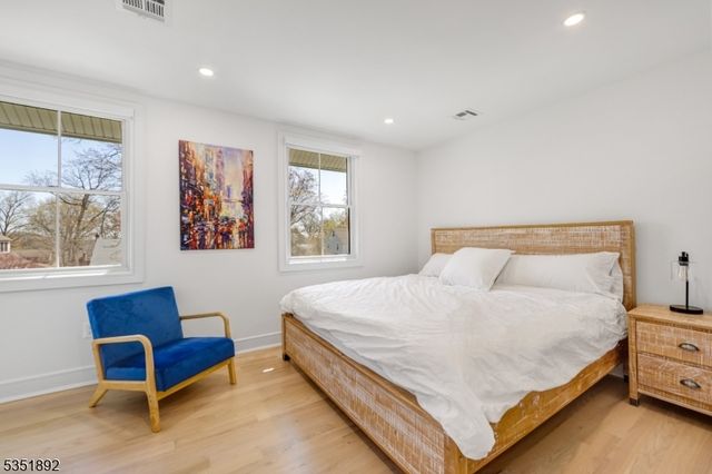 660 Ridgewood Ave, Montclair Twp., NJ 07043