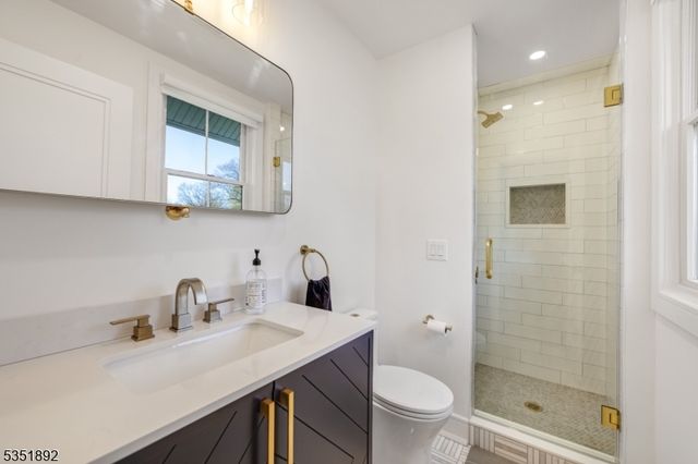 660 Ridgewood Ave, Montclair Twp., NJ 07043
