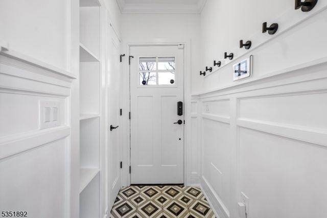660 Ridgewood Ave, Montclair Twp., NJ 07043