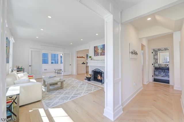 660 Ridgewood Ave, Montclair Twp., NJ 07043