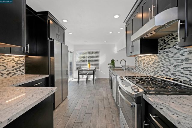 162 Woodfield, Hercules, CA 94547