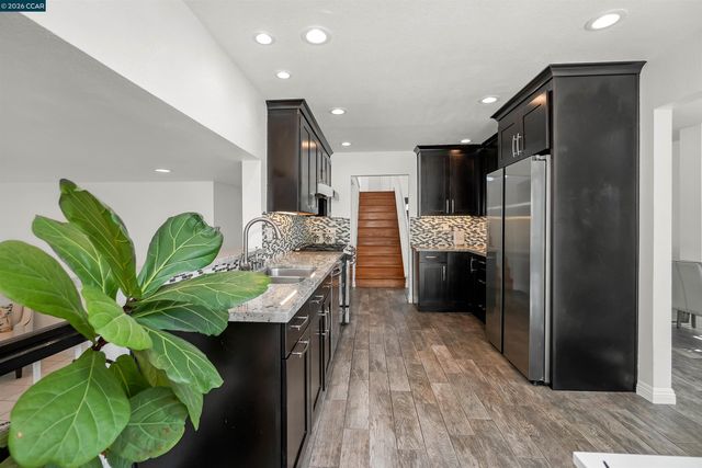 162 Woodfield, Hercules, CA 94547