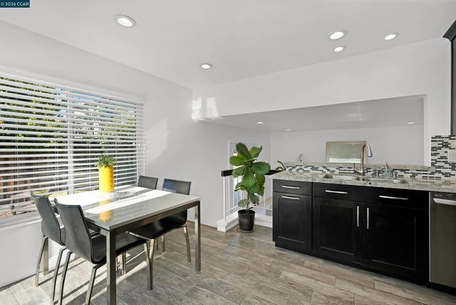 162 Woodfield, Hercules, CA 94547