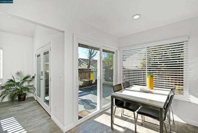 162 Woodfield, Hercules, CA 94547