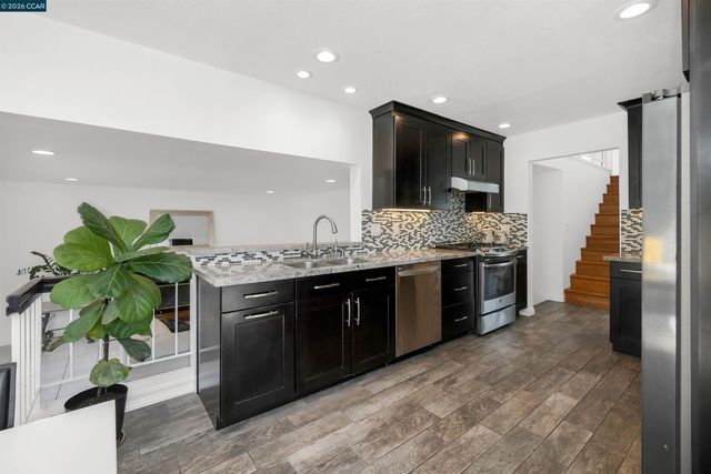 162 Woodfield, Hercules, CA 94547