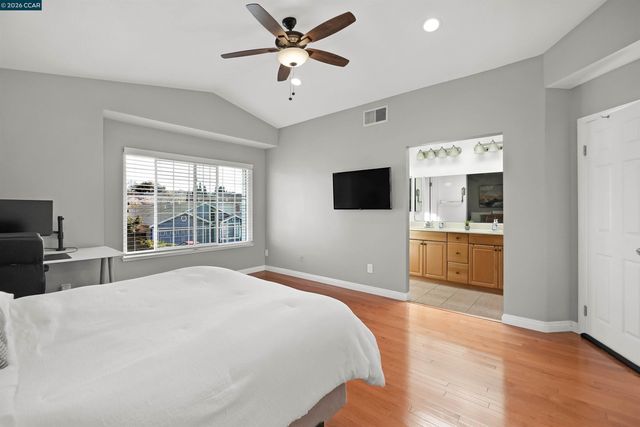 162 Woodfield, Hercules, CA 94547