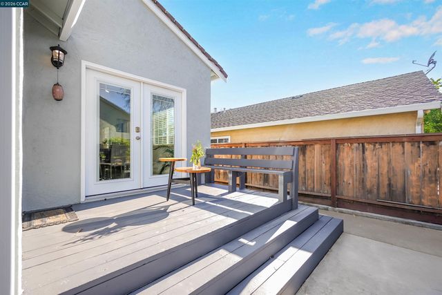 162 Woodfield, Hercules, CA 94547