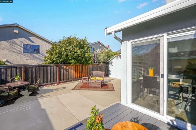 162 Woodfield, Hercules, CA 94547