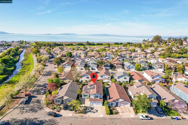 162 Woodfield, Hercules, CA 94547