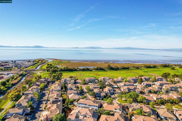 162 Woodfield, Hercules, CA 94547