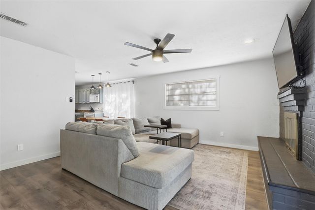 5368 Wonder Drive, Fort Worth, TX 76133