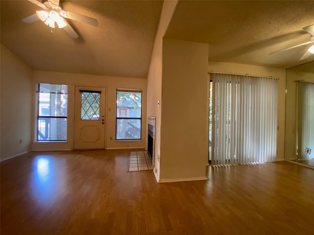 806 W 24th ST 306, Austin, TX 78705
