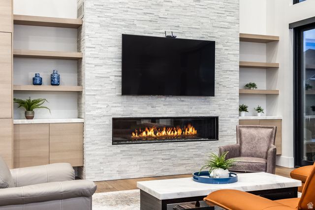 9969 S ALTAMONT DR, Sandy, UT 84092