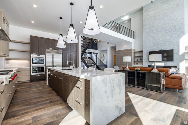 9969 S ALTAMONT DR, Sandy, UT 84092