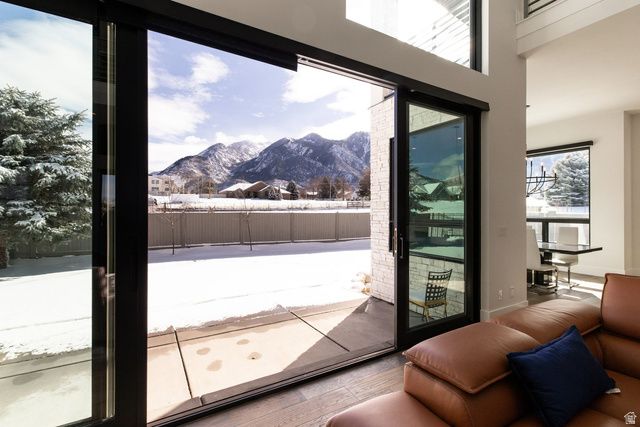 9969 S ALTAMONT DR, Sandy, UT 84092