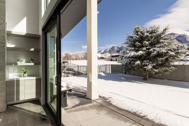 9969 S ALTAMONT DR, Sandy, UT 84092