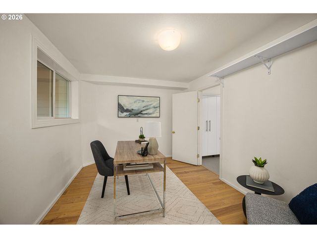 2667 Nw THURMAN St, Portland, OR 97210