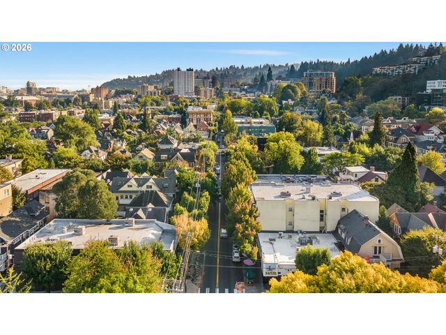 2667 Nw THURMAN St, Portland, OR 97210