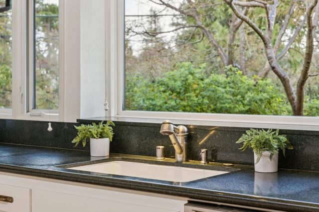 411 La Vista Rd, Walnut Creek, CA 94598