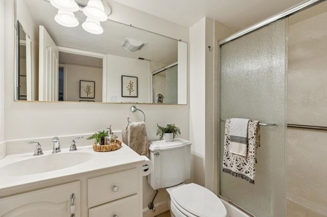 411 La Vista Rd, Walnut Creek, CA 94598