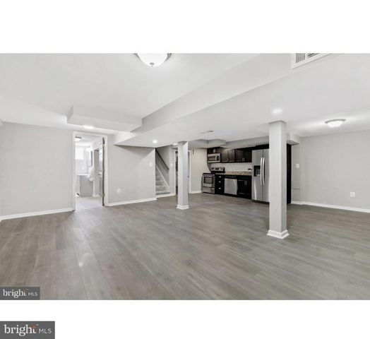 208 6TH AVE, Baltimore, MD 21225