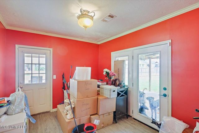 2030 Red Oak Drive, Brandon, MS 39042