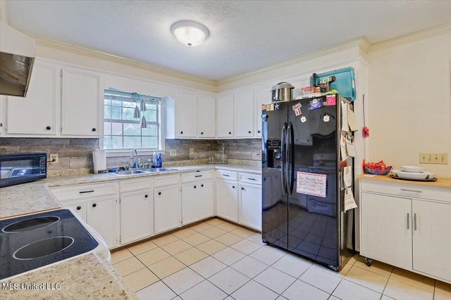 2030 Red Oak Drive, Brandon, MS 39042
