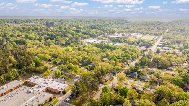 901 N McKinley Street, Little Rock, AR 72207