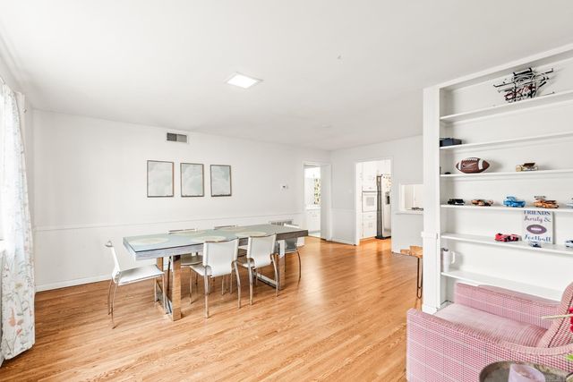 901 N McKinley Street, Little Rock, AR 72207