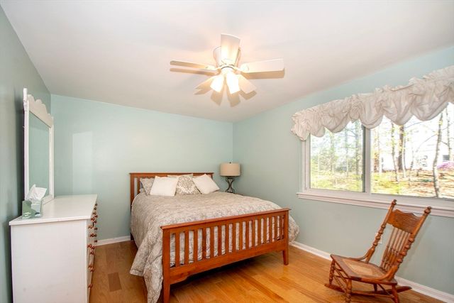 1 Beals Cove Rd C, Hingham, MA 02043