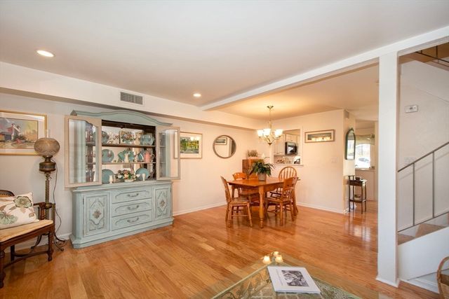 1 Beals Cove Rd C, Hingham, MA 02043