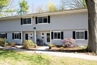 1 Beals Cove Rd C, Hingham, MA 02043