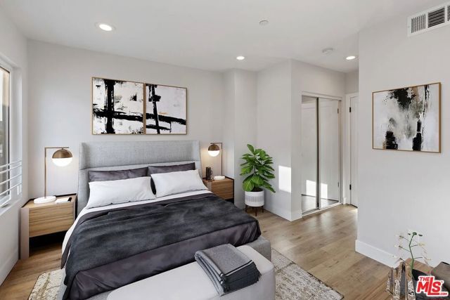 1724 Menlo Avenue B, Los Angeles, CA 90006