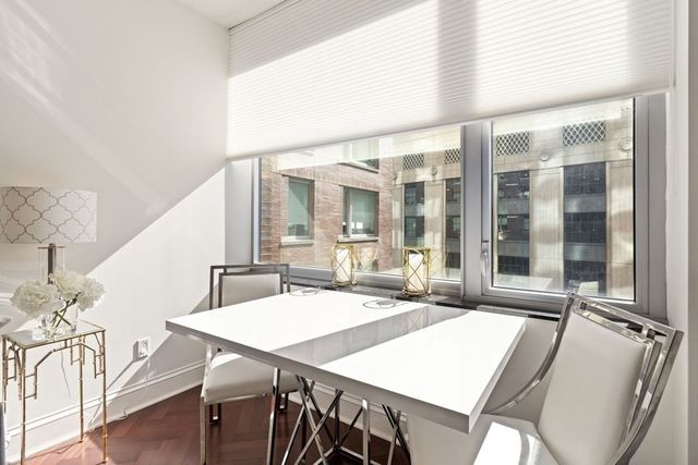 1 Charles St S 601, Boston, MA 02116