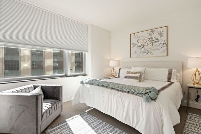 1 Charles St S 601, Boston, MA 02116