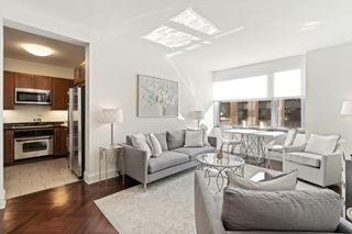 1 Charles St S 601, Boston, MA 02116