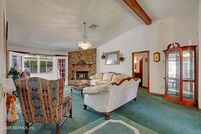 10086 HUNTINGTON FOREST Boulevard E, Jacksonville, FL 32257