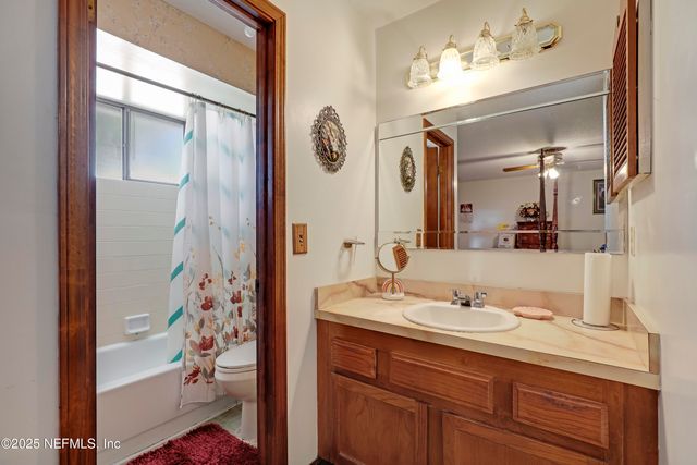 10086 HUNTINGTON FOREST Boulevard E, Jacksonville, FL 32257