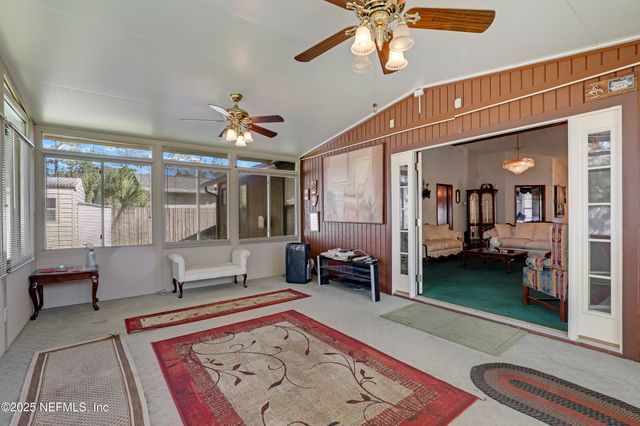 10086 HUNTINGTON FOREST Boulevard E, Jacksonville, FL 32257