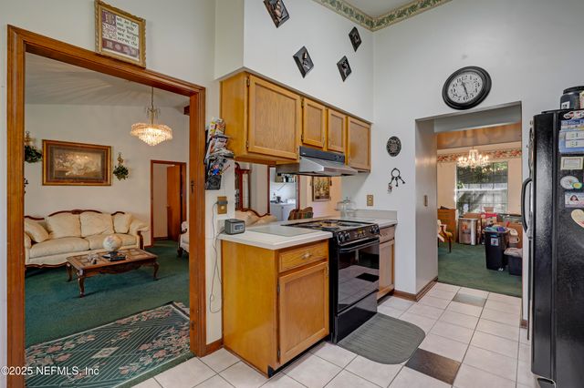 10086 HUNTINGTON FOREST Boulevard E, Jacksonville, FL 32257