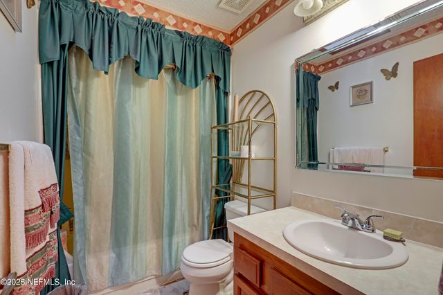 10086 HUNTINGTON FOREST Boulevard E, Jacksonville, FL 32257