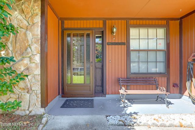 10086 HUNTINGTON FOREST Boulevard E, Jacksonville, FL 32257